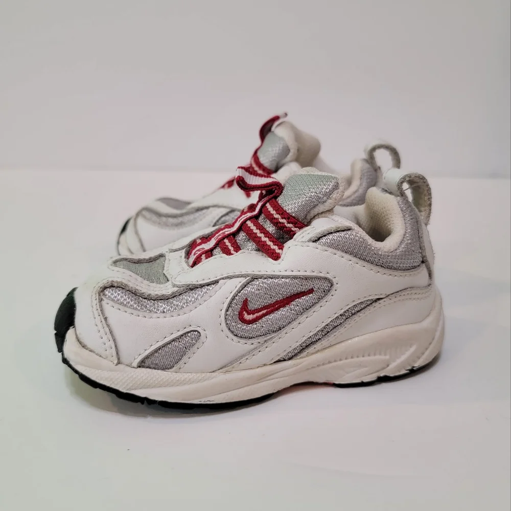 Vintage nike sneakers us 5.5 c 031202 uk5 Baby Collectible